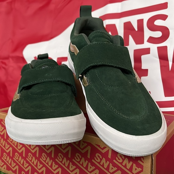 Vans Kyle Pro 2
(Shake Junt) Forest/Gold
VNOA4UW30WC
Men’s sneakers - Picture 9 of 16